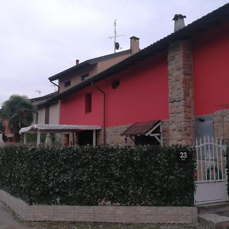 Hotel A Casa Di Luca à Mediglia Extérieur photo