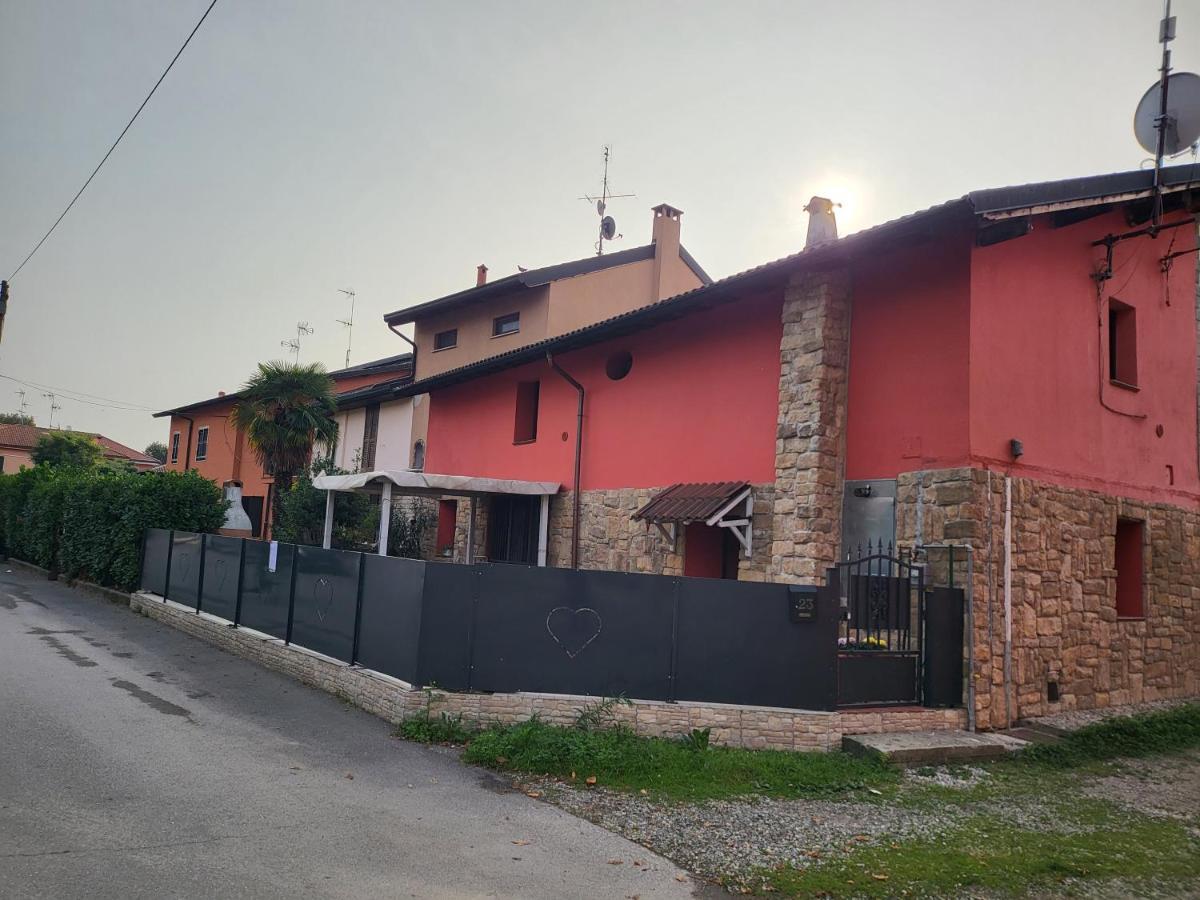 Hotel A Casa Di Luca à Mediglia Extérieur photo