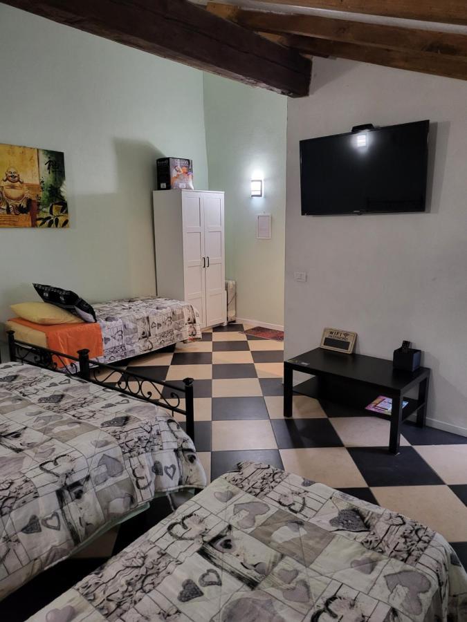 Hotel A Casa Di Luca à Mediglia Extérieur photo